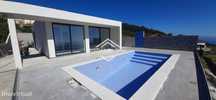 Moradia T2 com piscina e vista mar, Calheta