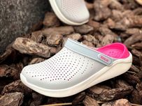 Жіночі оригінальні крокси LiteRide Clog Powder/White 36-40р