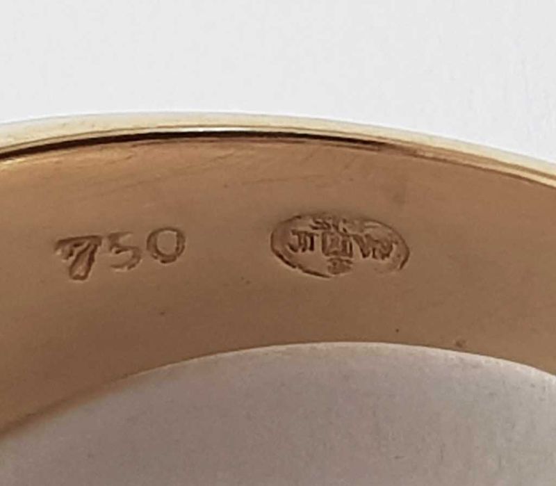 Złoty pierścionek w typie Cartier z szafirami oraz brylantami - Paryż