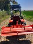 Tratror hinomoto c 174 com carregador fronta e frese l