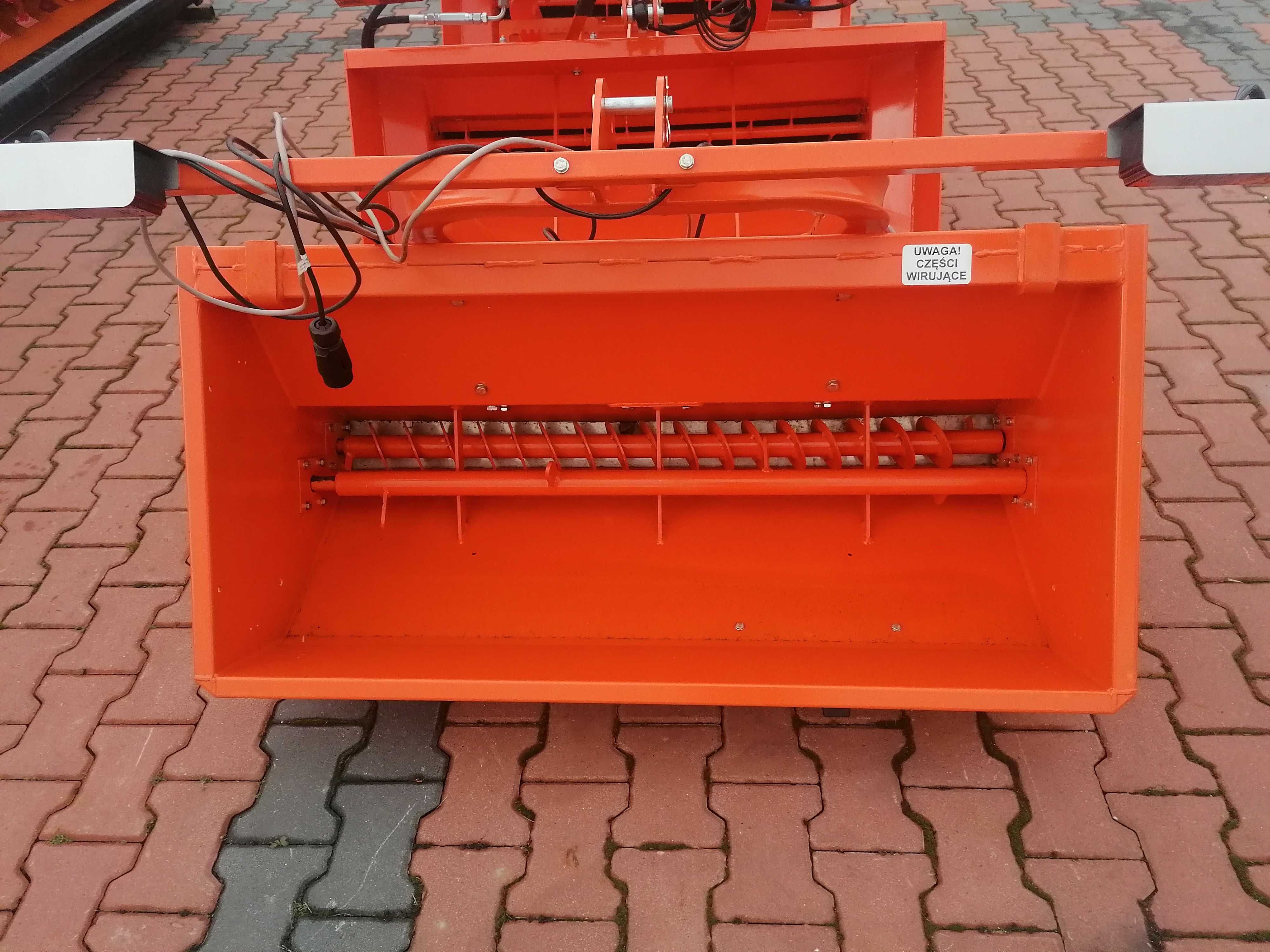 Piaskarka Solarka Samozaładowcza Woprol 0,26m3  Sonarol Samasz