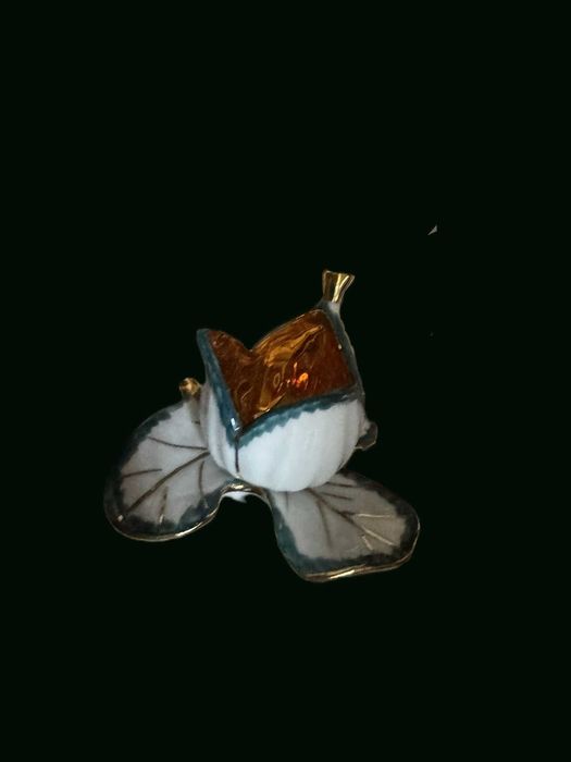 3 chávenas miniaturas de coleção