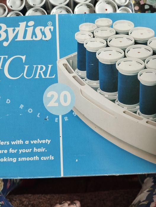 Бигуди новые для красивых локонов.