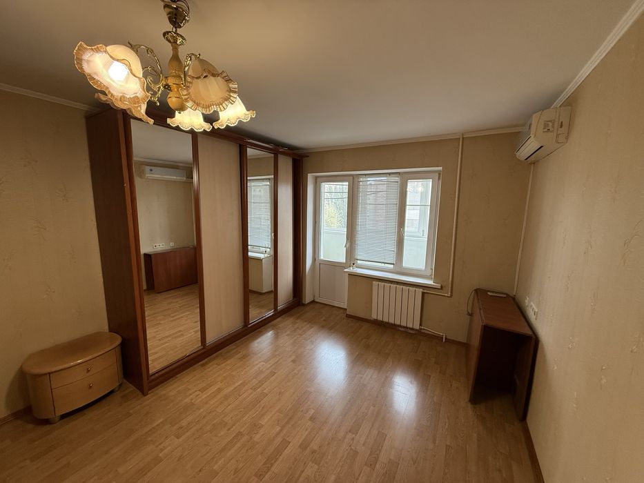 1 кімнатна квартира, вул. Червоної Калини 59а