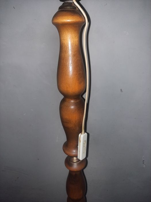 Stara lampa stojąca z prl