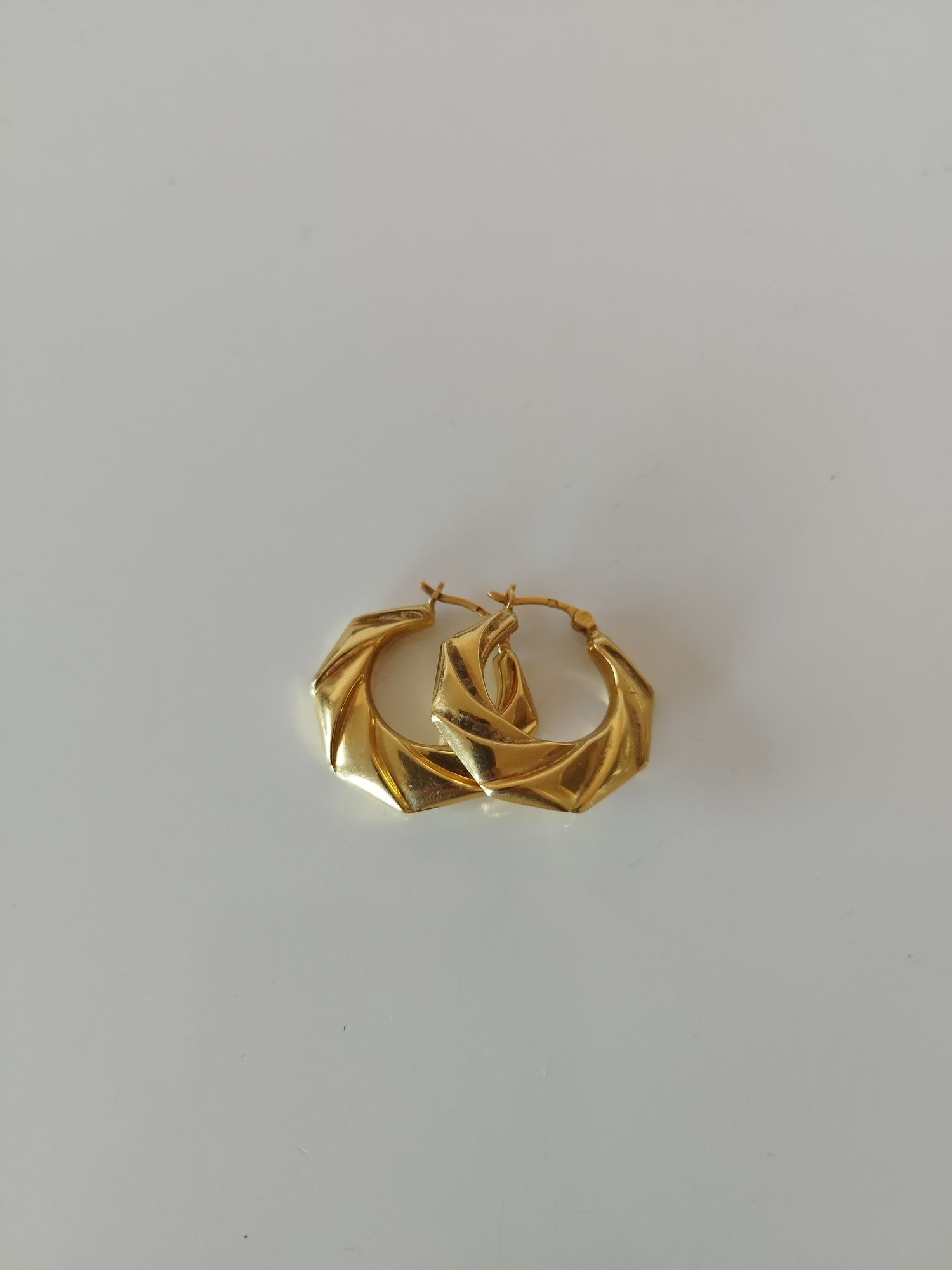 Argolas em ouro de 19,2kt