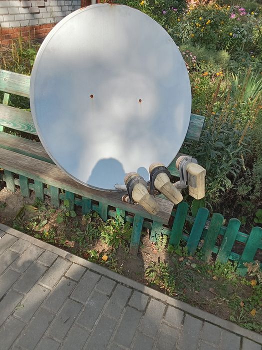 Продам спутниковую антенну с тюнером