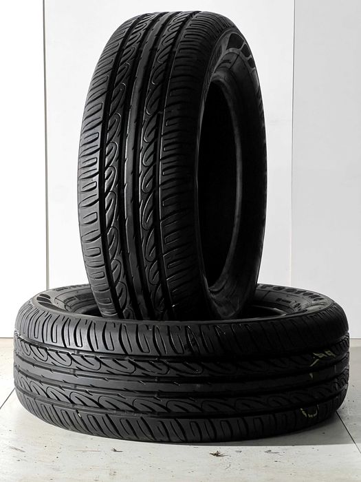 Pneus Firestone TZ300 - 205/60/15 - Como NOVOS