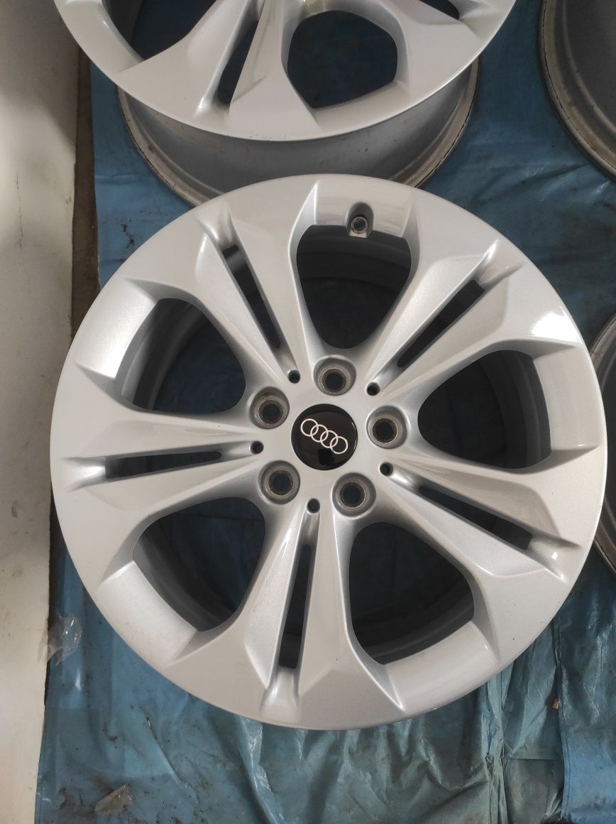 610 Felgi aluminiowe AUDI R 17 5x112 otwór 66,6 mm. Bardzo Ładne