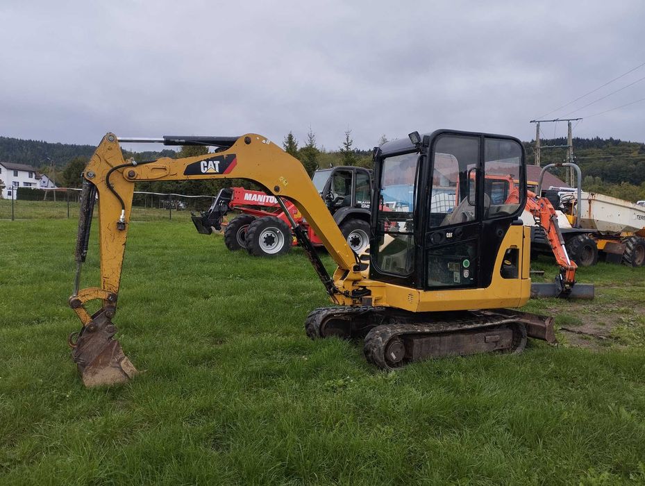 mini koparka  caterpillar CAT 302.5 2009 rok  jcb bobcat kubota okazja