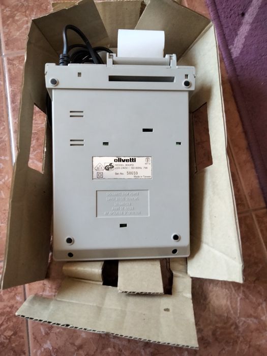 calculadora com rolo impressor Olivetti 800 PD