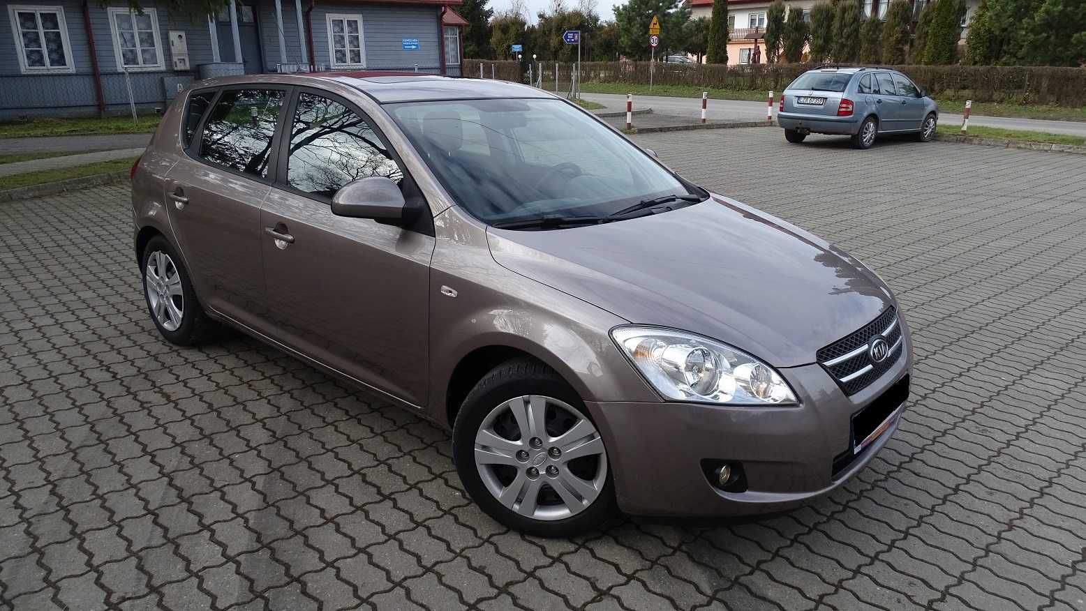 KIA CEED 1,6 DIESEL,klima,elektryka,abs,autoalarm,szyberdach,halogeny