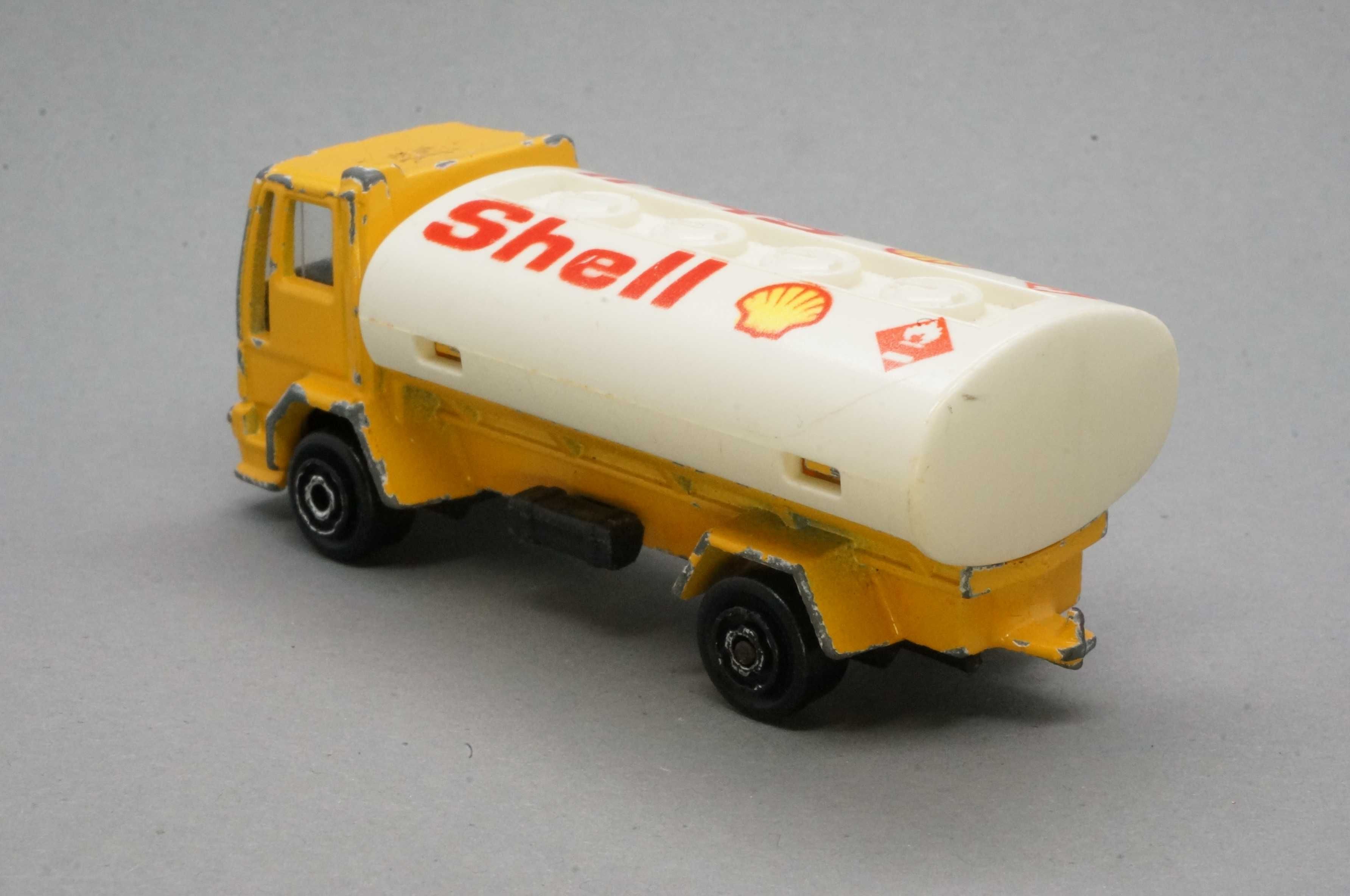 auto ciężarówka Majorette Ford Cargo Shell Tanker cysterna - lata 90
