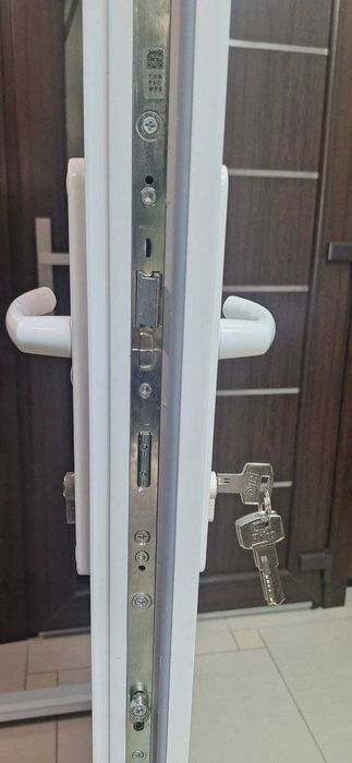 Двері металопластикові міжкімнатні WDS