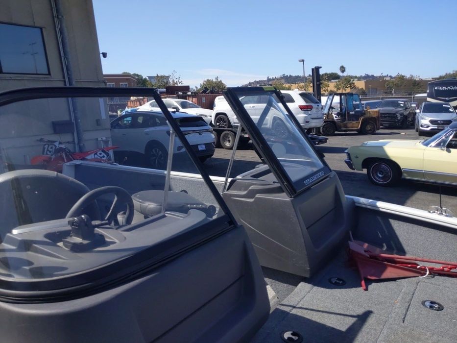 Tracker Pro Guide V16 Łódka wędkarska aluminiowa USA Mercury 60KM 2021