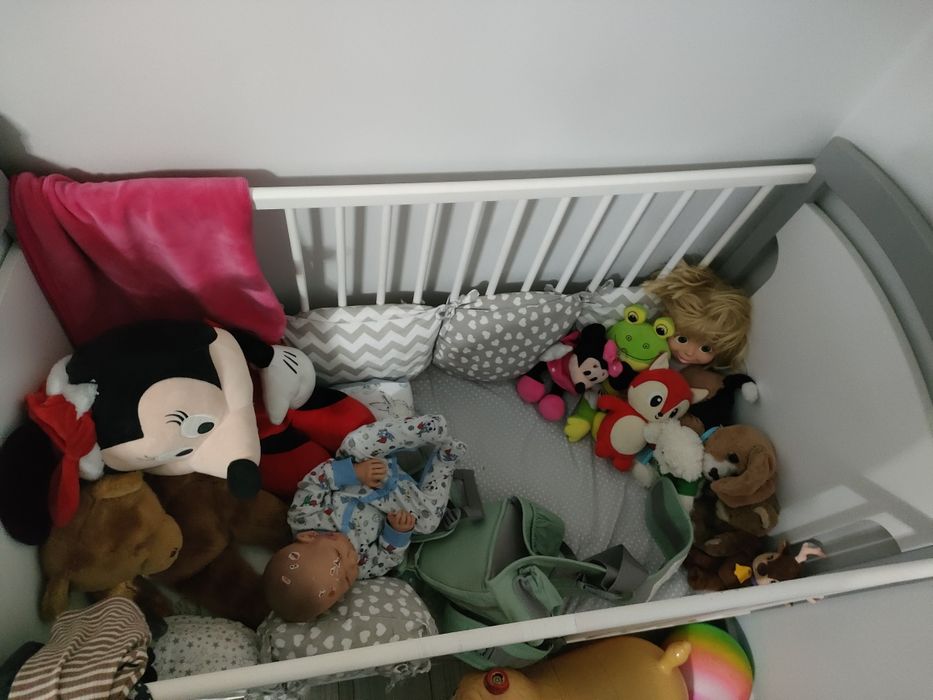 Łóżeczko dziecięce białe