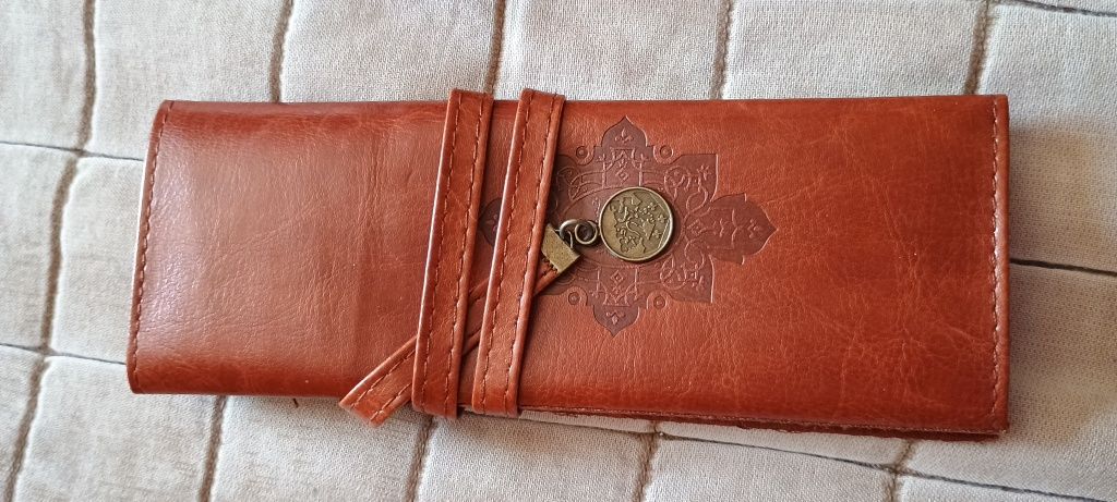 Nowe etui na długopisy piórnik Twilight saga Zmierzch