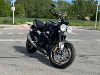 Triumph Street Triple Salon Polska, Wersja R, Wydech Arrow, lusterka PUIG, Crash-pady Rizona