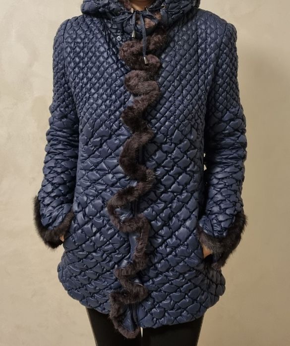 Зимова жіноча курточка