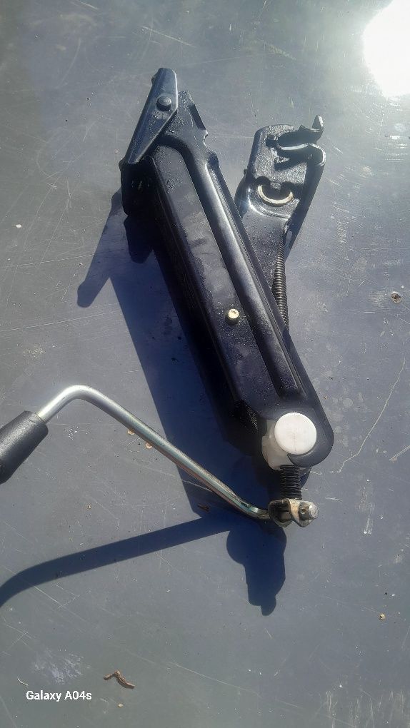 Macaco pra elevar carros