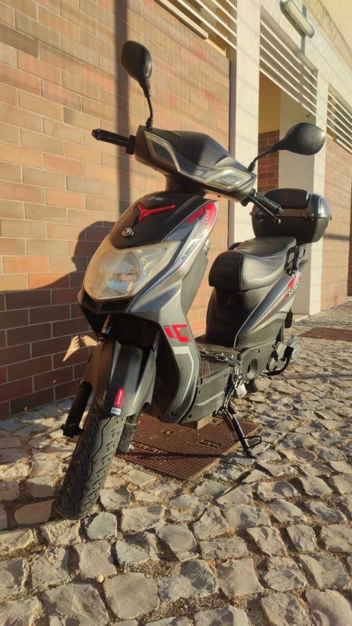 E-scoote/electric motor