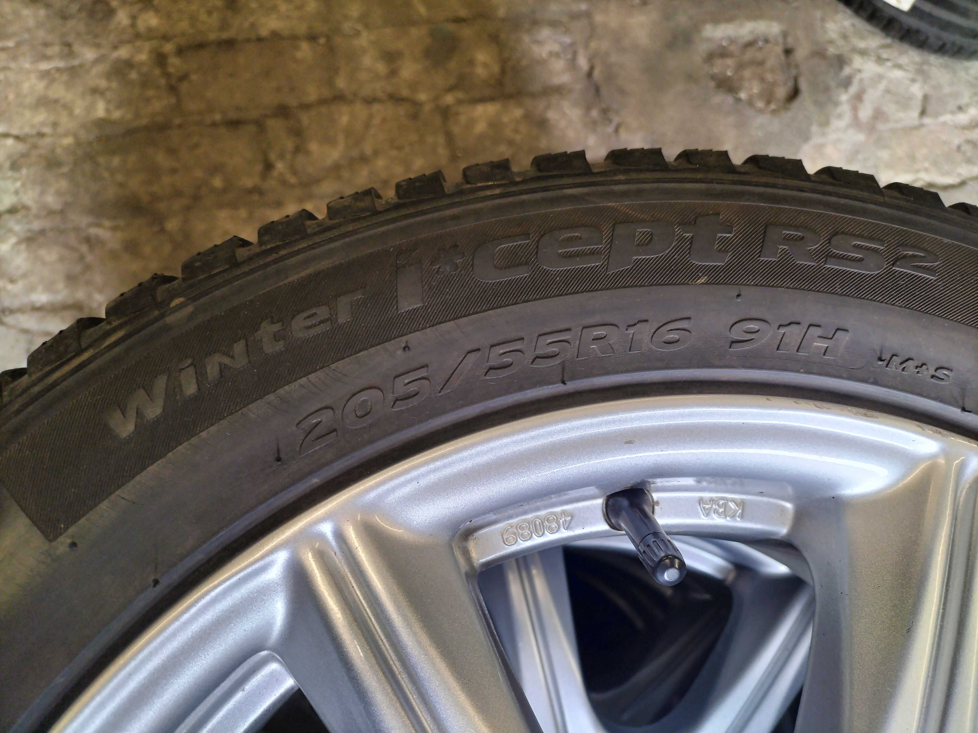 Felgi Aluminiowe Alu Opony Wielosezonowe 205/55/16R 5 x 114,3
