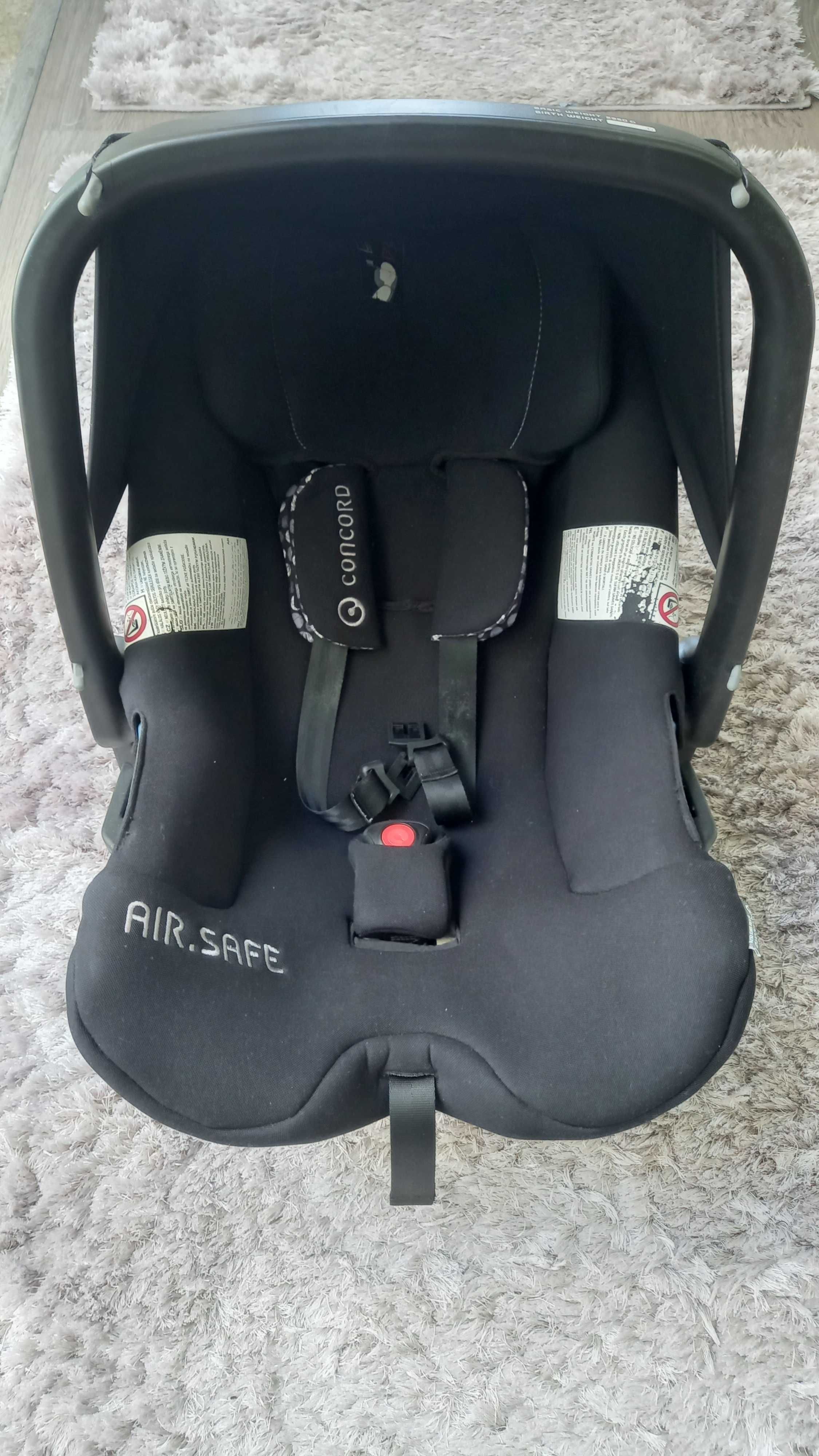 Carrinho de bebé 4 em 1 Concord Neo Trio + Base isofix + Ovo + Alcofa