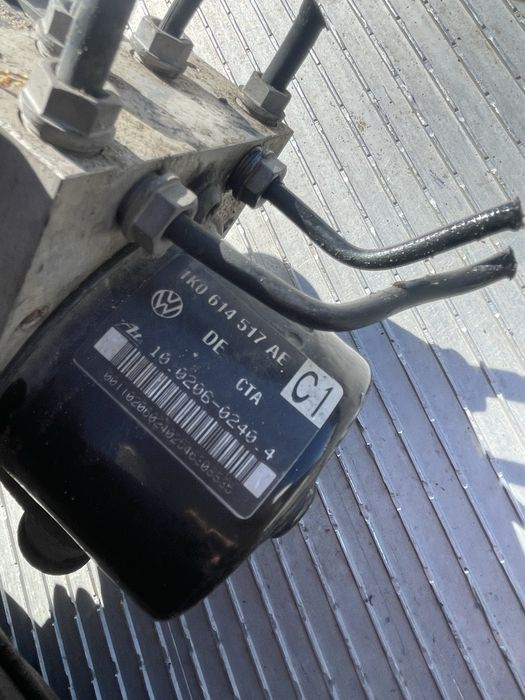 Pompa sterownik ABS vw Touran Golf V