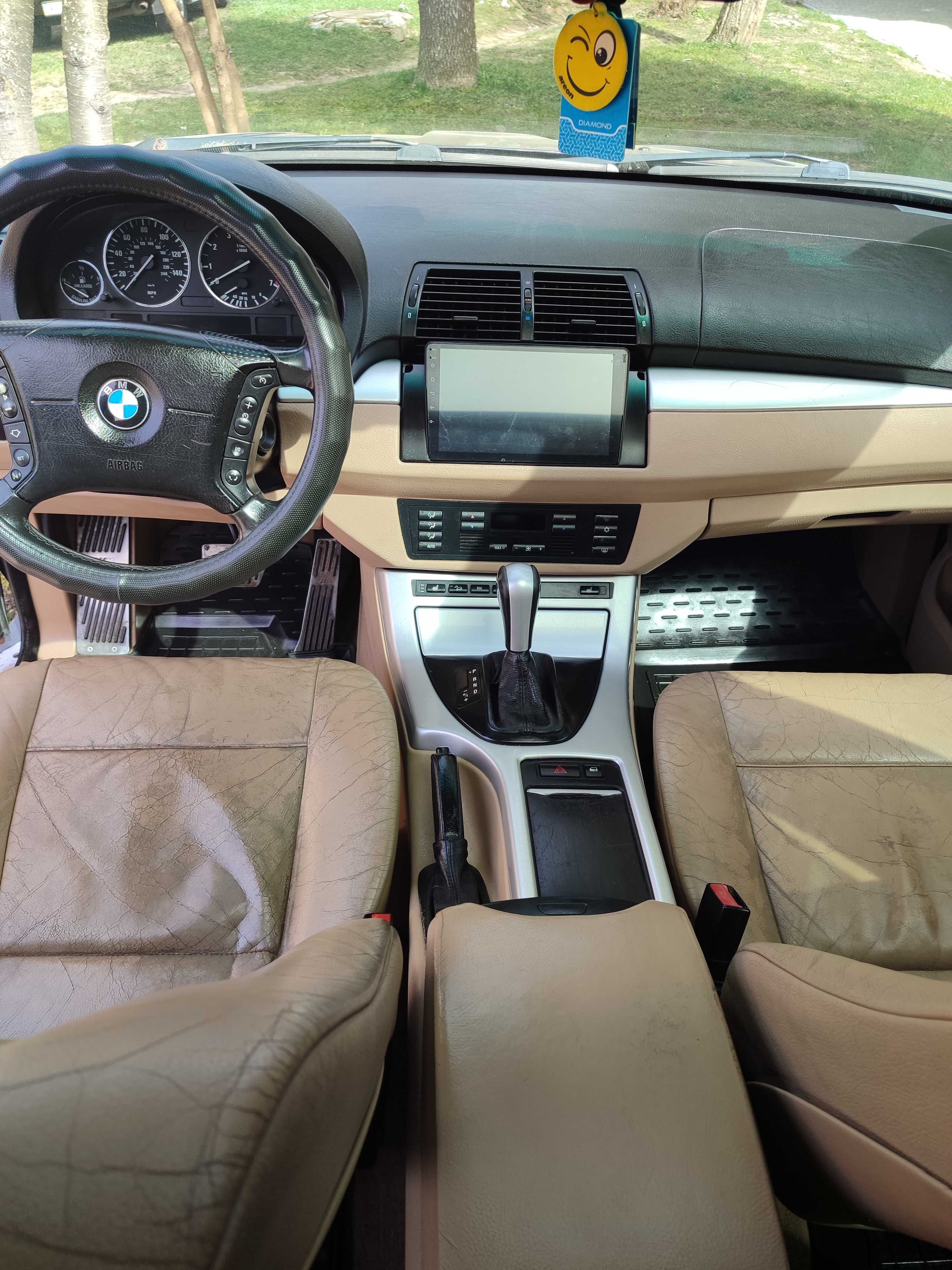 Автомобіль BMW X5