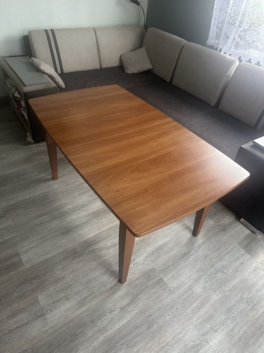 Sprzedam rozkladany stół 140/180x80