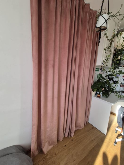 Sprzedam 2  zasłony używane pudrowy róż 140x265 żabki tunel