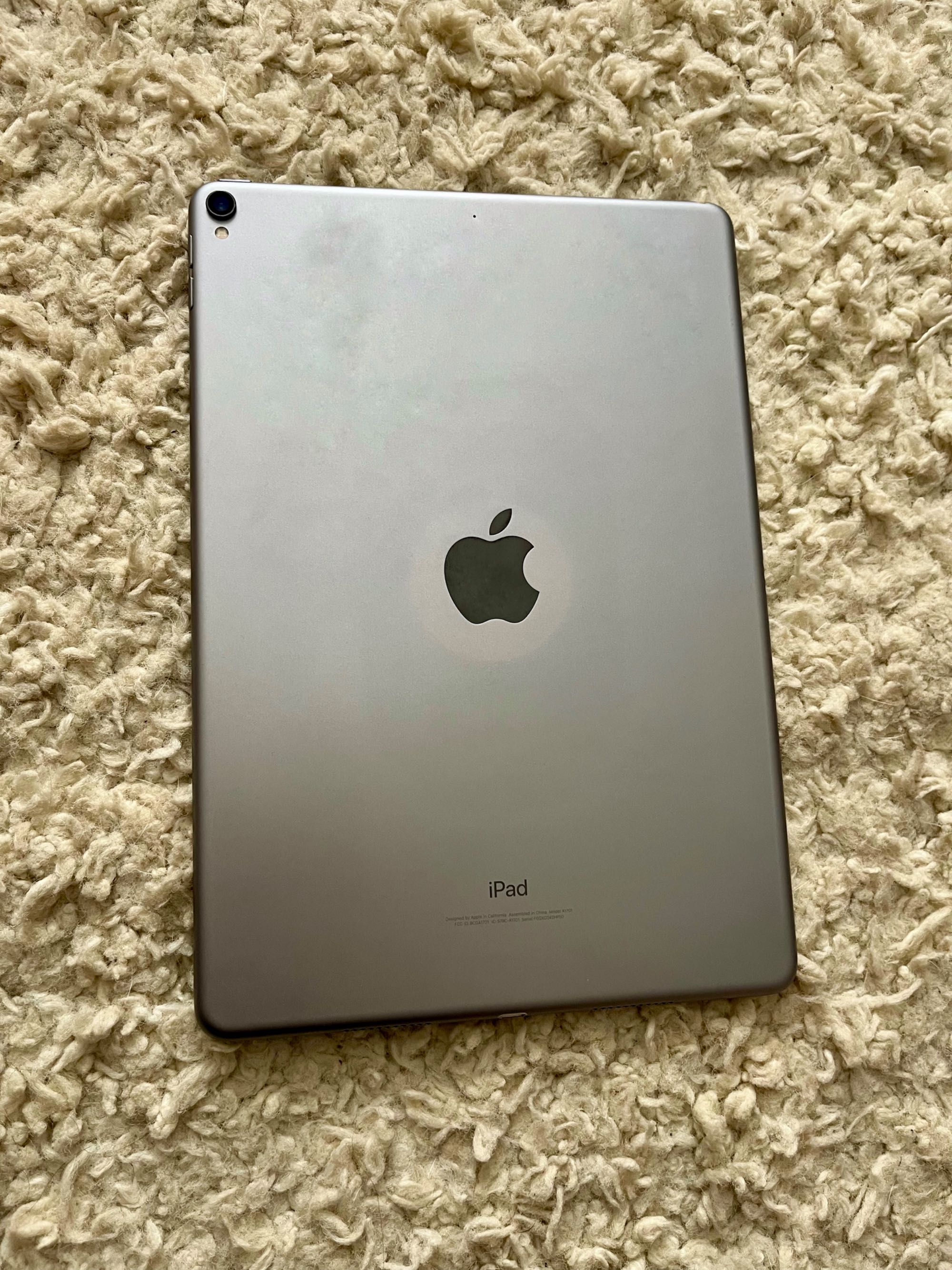 iPad Pro 10.5 256 GB 2017 рік 120 герц ідеальний стан айпад про 10.5