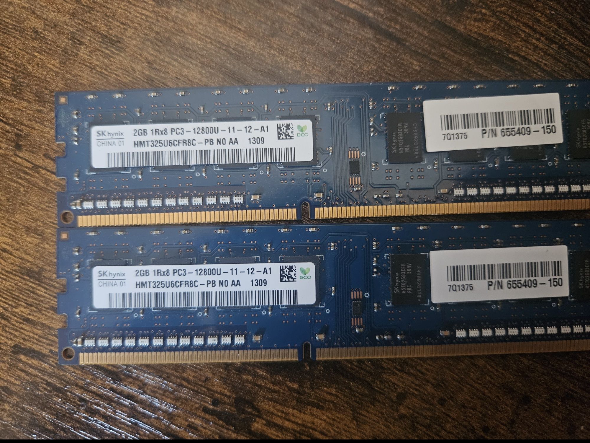 Оперативна пам'ять 2×2 DDR3  4 Gb