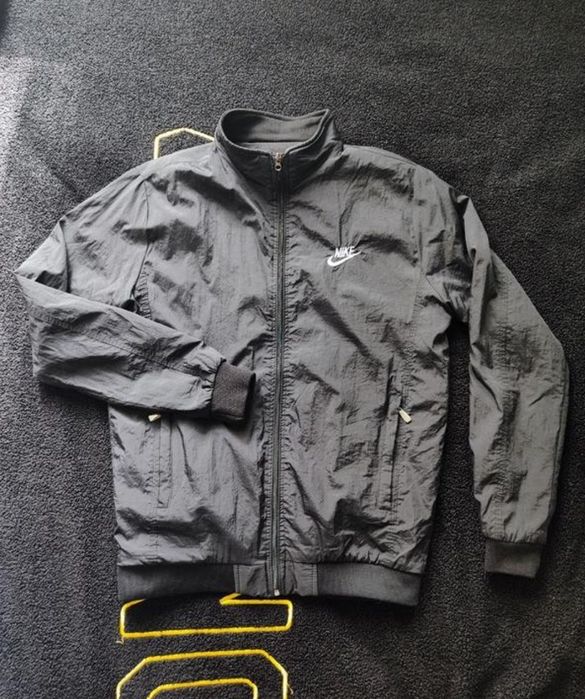 Куртка-бомбер Nike