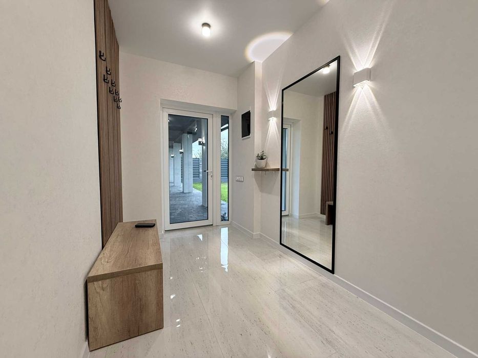 Будинок з євроремонтом у Полтаві, 107 м², 3 кімнати та кухня-студія