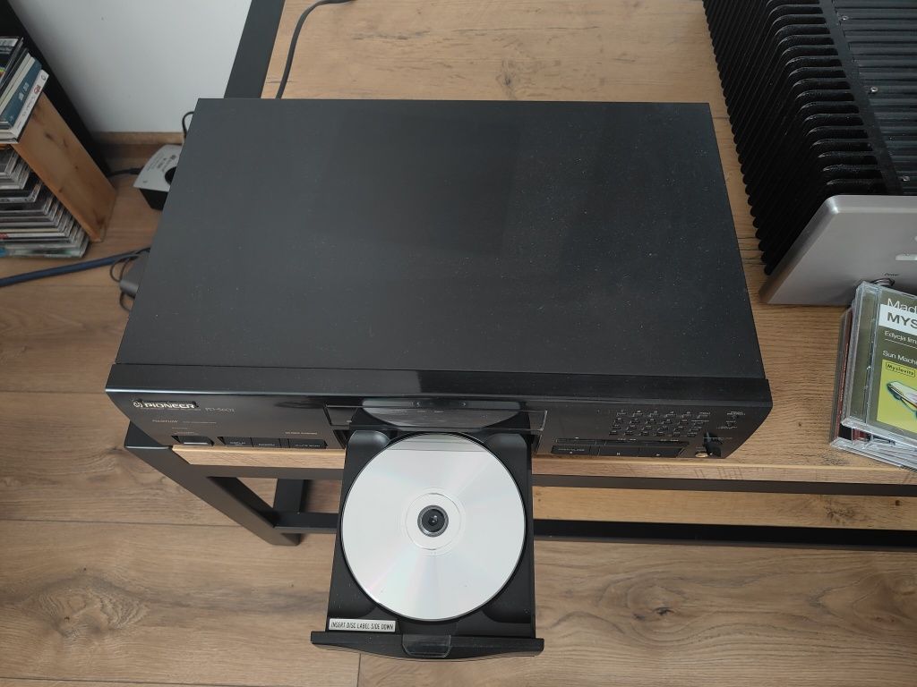 Pioneer PD-S602 Compact disk player