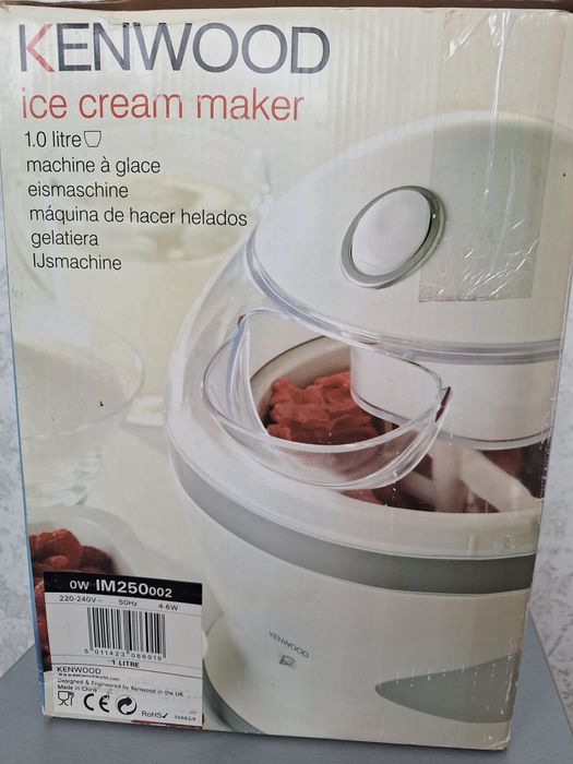 Мороженица KENWOOD IM 250.
Потужність: 4/6 Вт. Обсяг: 1 л. Ма