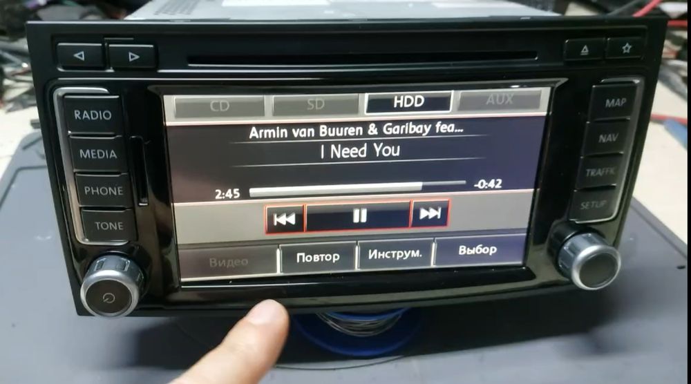 Штатна магнітола фольксваген Туарег Мультиван