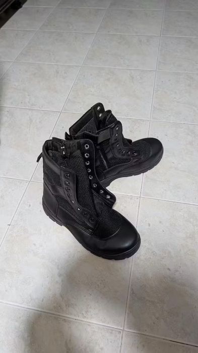 Botas taticas com feicho lateral (41)