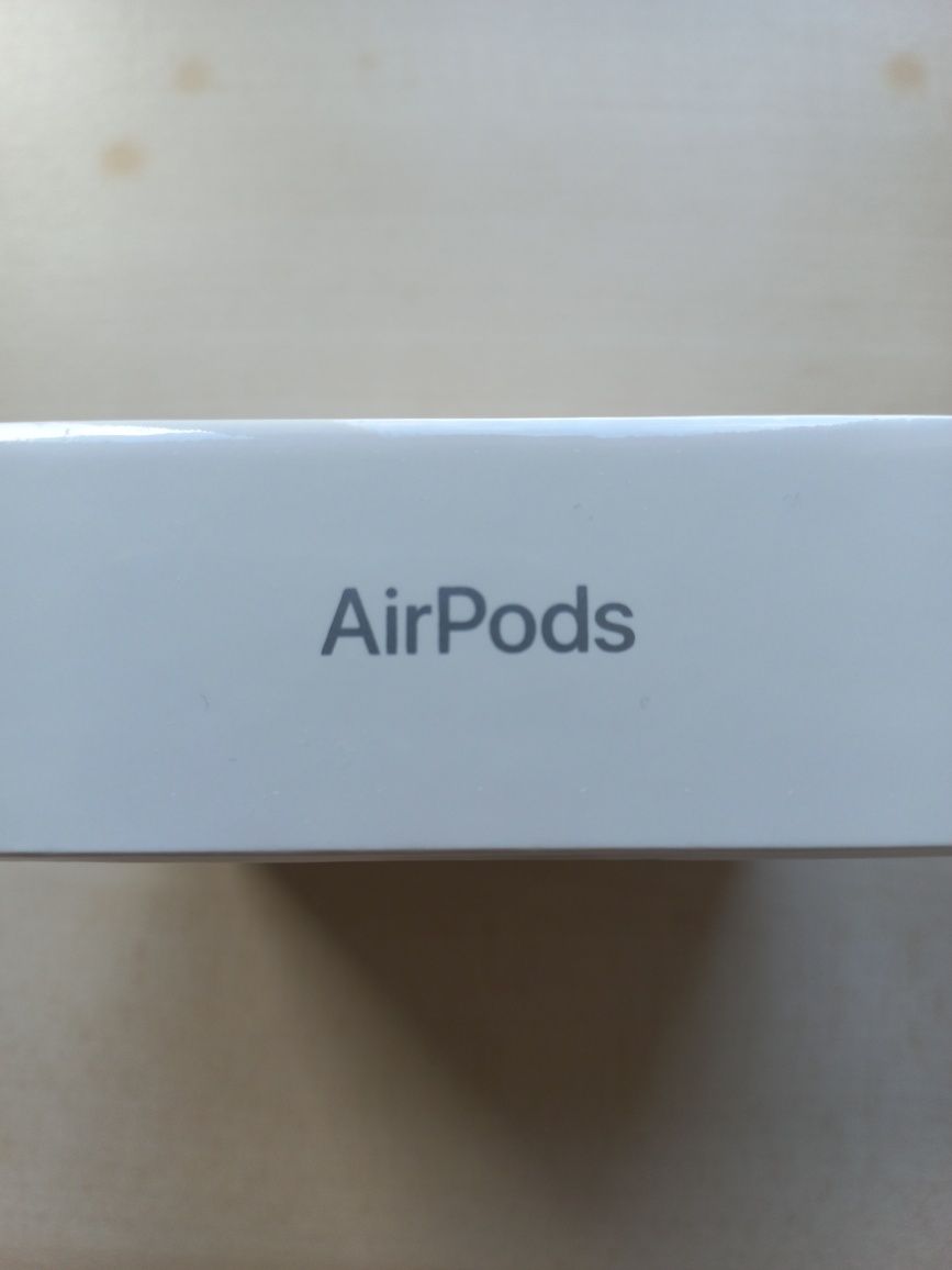 APPLE AirPods 2019 (In Ear - Microfone - Branco)