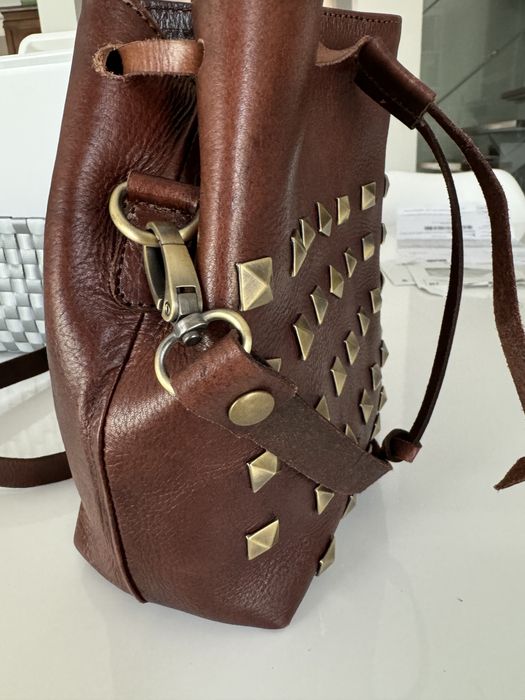 Carteira em pele marroquina nova . Alça ajustavel