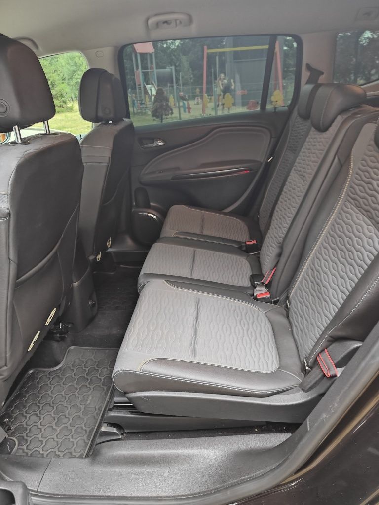 Zafira C Tourer,1.6 ,150km LPG