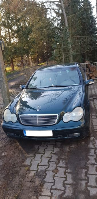 Mercedes Benz C270