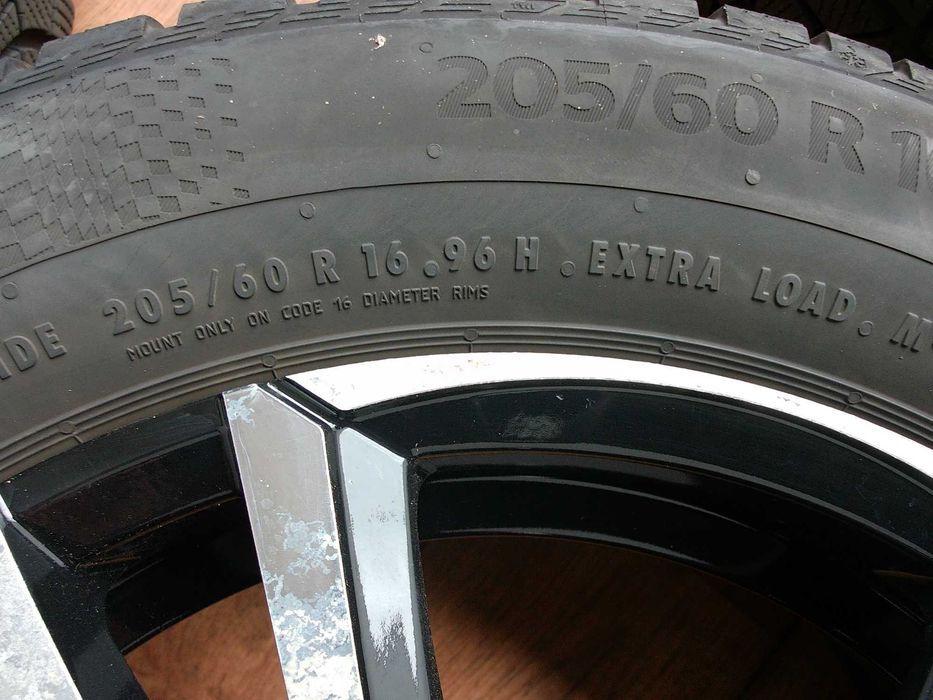 Continental WinterContact TS860S 205/60/16 96H