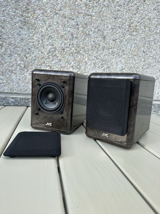 Колонки JVC коричневі