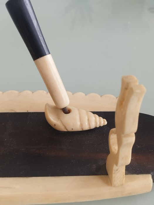 Conjunto de secretária antiga em madeira de ébano...