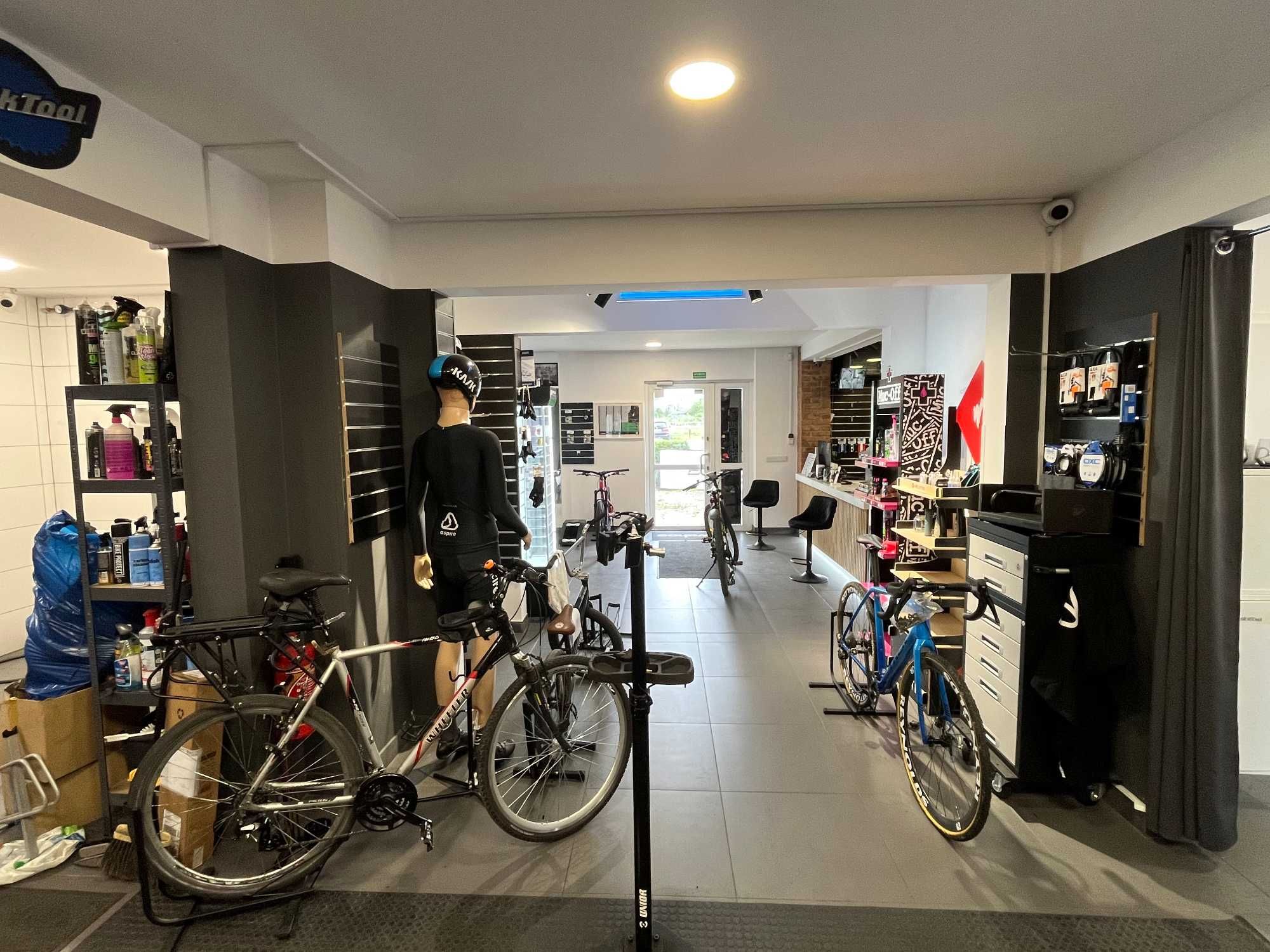 Lokal usługowy 50 m² + parking – Poznań Starołęka