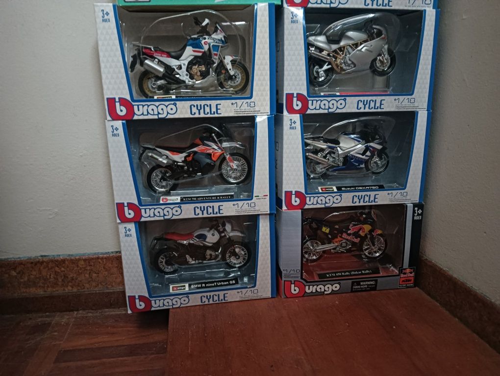Motas a escala novas