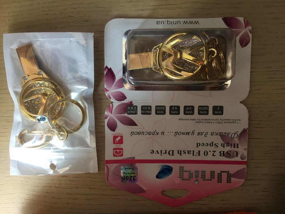 Флешка брелок USB накопитель 32 Gb
