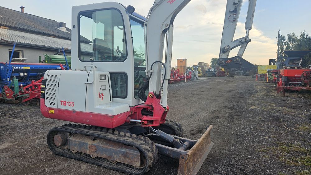 Minikoparka Takeuchi TB 125